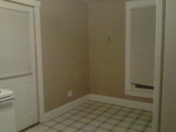 4th image of 215 S Cole Ave