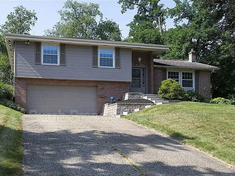 1248 Satellite Cir — Photo 1