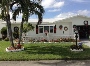 609 SW Golf Dr, Boynton Beach, FL 33426