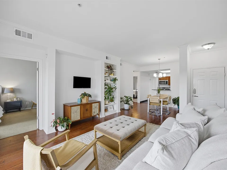 6000 Shepherd Mountain Cv #304