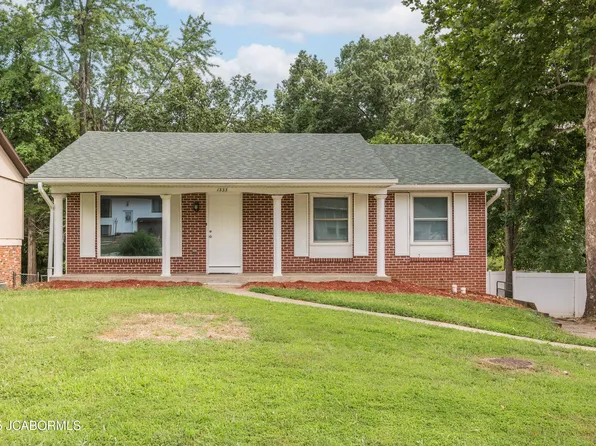 1333 Grandview Dr, Jefferson City, MO 65109