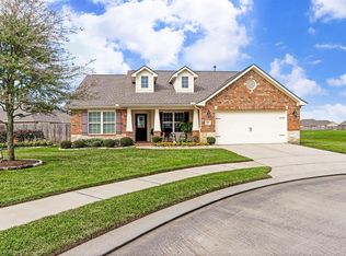 404 Sweet Pea Ct, Sealy, TX 77474