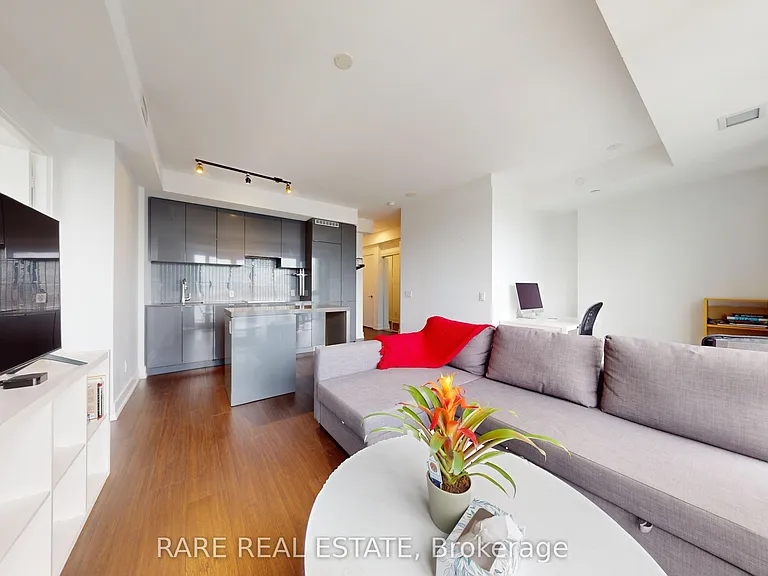 7 Grenville St #3307 — Photo 6