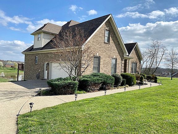 3rd image of 1140 Lakeside Dr