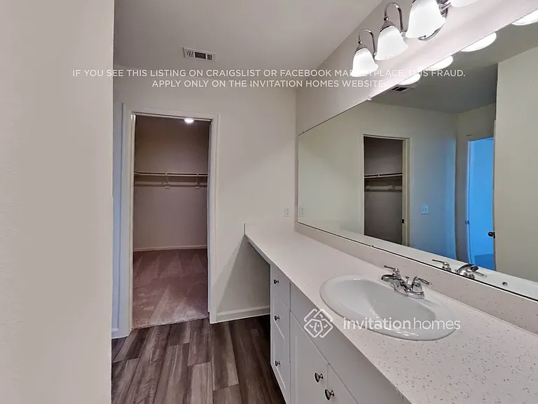 13515 Kinsman Rd — Photo 16