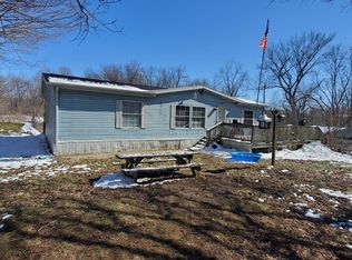 2605 Tanner Lake Rd, Hastings, MI 49058