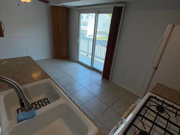 4th image of 1113 Scarlet Oak Ave