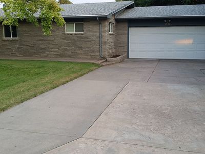 1902 Feather Ct, Garden City, KS, 67846
