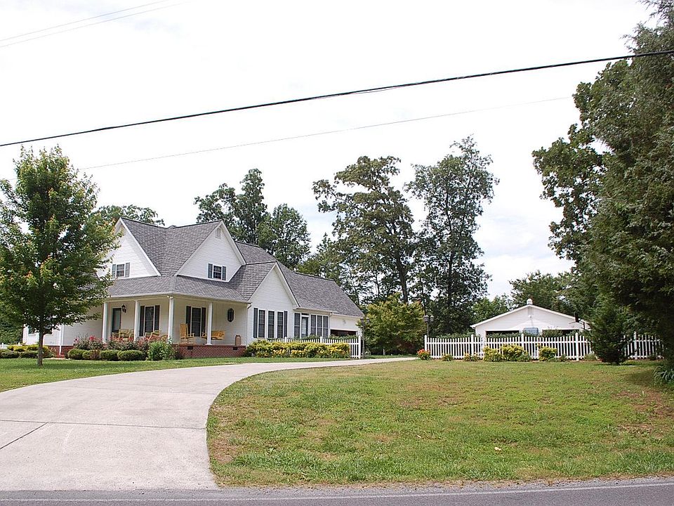 2nd image of 5965 Cobb Hollow Rd