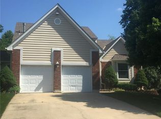 13310 W 105th Ter, Overland Park, KS 66215