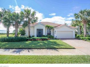 2071 Vermont Ln, Naples, FL 34120