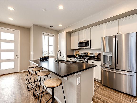 4th image of 24263 E 41st Avenue