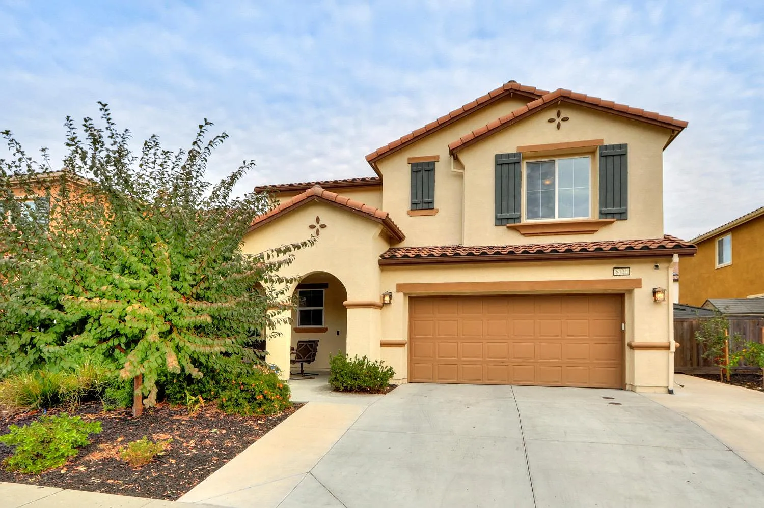 8121 Demui Way photo 1