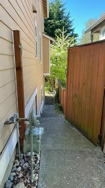 2 bed, 1700 sqft, $950 — Photo 4