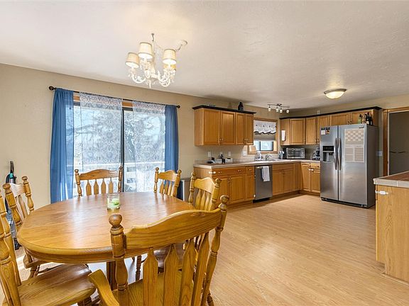 3rd image of 204 Tam Oshanter Rd