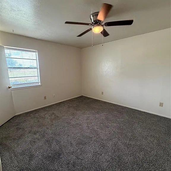 3002 Stanford St #B — Photo 8