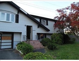 2nd image of 16 Duggan St