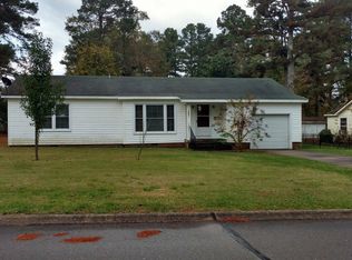 409 E 14th St, Hope, AR 71801