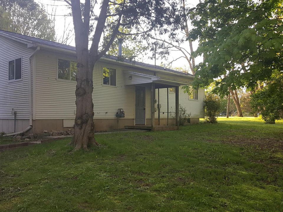 1st image of 241 W Jefferson St