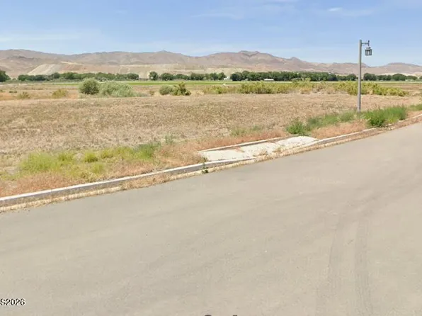 434 Crooked Stick Dr, Yerington, NV 89447