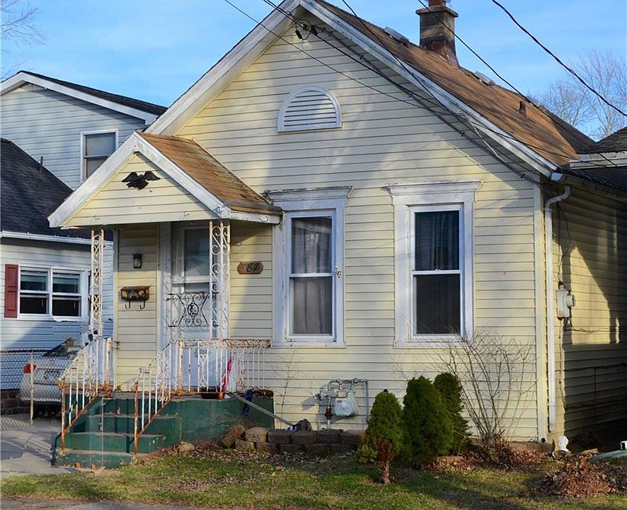 1st image of 387 Adam St
