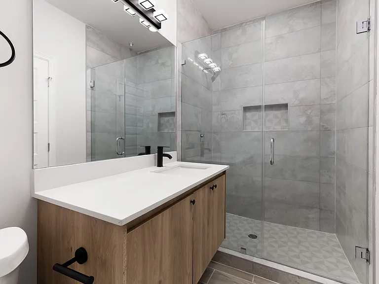 404 N Alexandrite Ave #3 — Photo 16