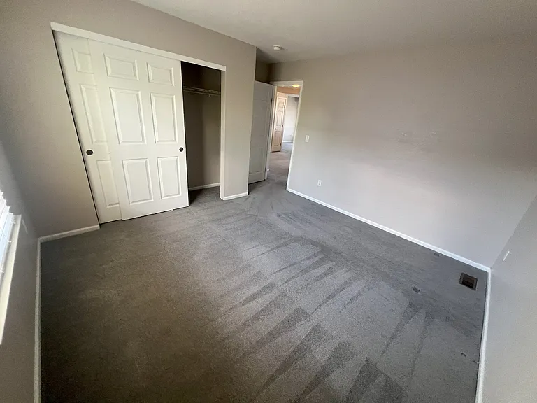 5420 Heatherton Ln — Photo 15