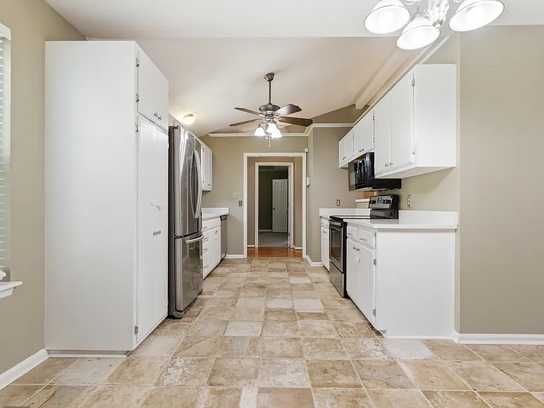 3313 Dockside Dr — Photo 6