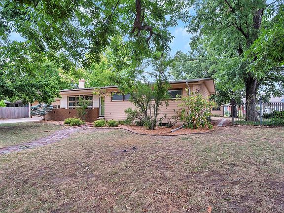 5th image of 4 Cedar Dr