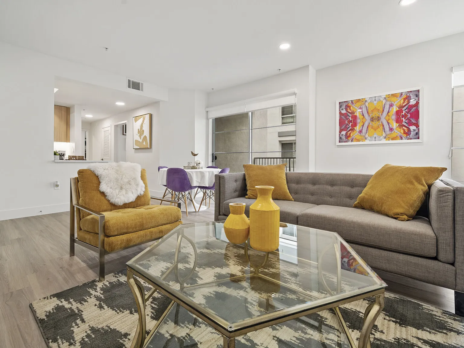 Living at NoHo — Photo 3