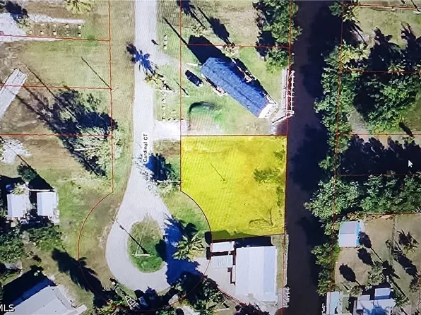 110 Cardinal Ct, Everglades City, FL 34139