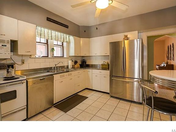 4th image of 6719 Oleatha Ave