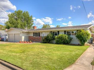 104 Victoria Way, Central Pt, OR 97502