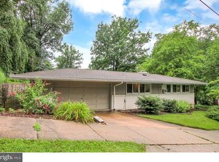 1325 Alsace Rd, Reading, PA 19604