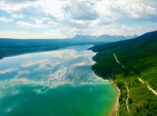 504 W Shore Rd, Babb, MT 59411