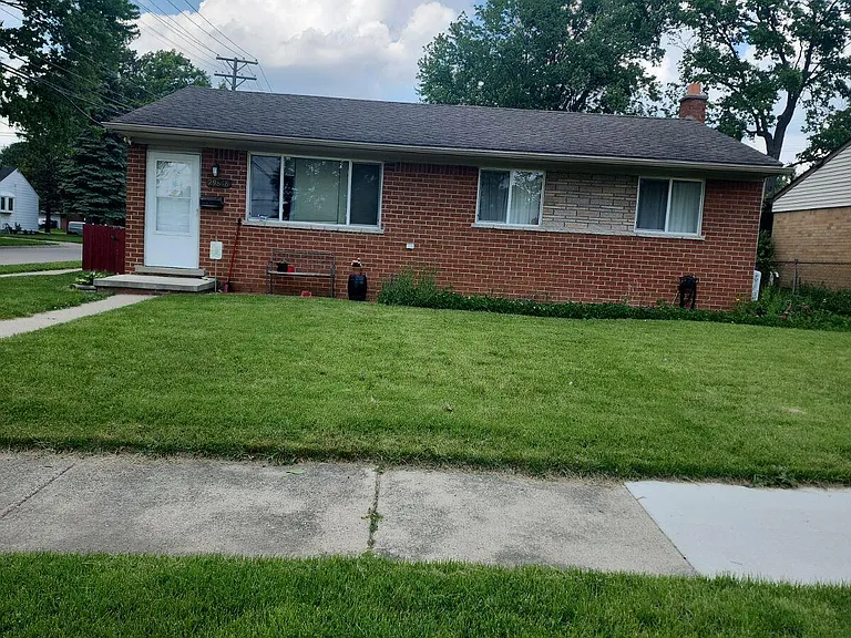 29868 Brown Ct — Photo 1