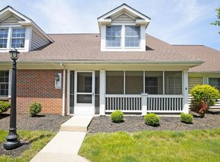 8383 Orchard Knoll Ln, Columbus, OH 43235