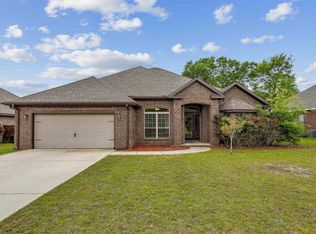 5954 Rustic Ridge Cir, Milton, FL 32570