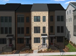 2682 River Birch Rd, Herndon, VA 20171