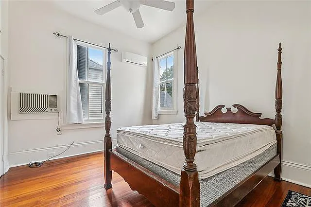 4935 Constance St — Photo 8