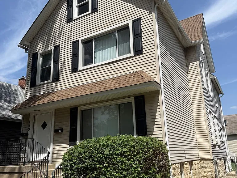 150 Rockford Ave — Photo 2