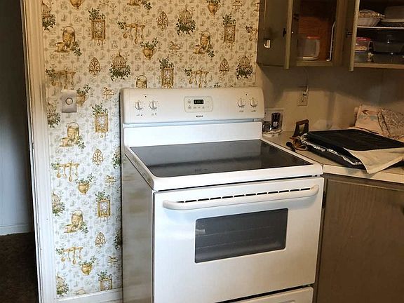 5th image of 1108 N 6th St