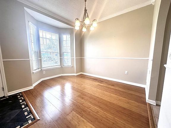 4th image of 1538 Sarus Ave