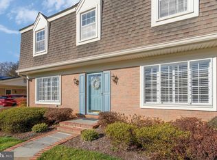 9906 Barnsbury Ct, Fairfax, VA 22031
