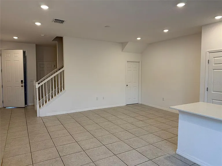 1305 Stockwell Ave — Photo 5