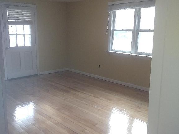 2nd image of 90 South St