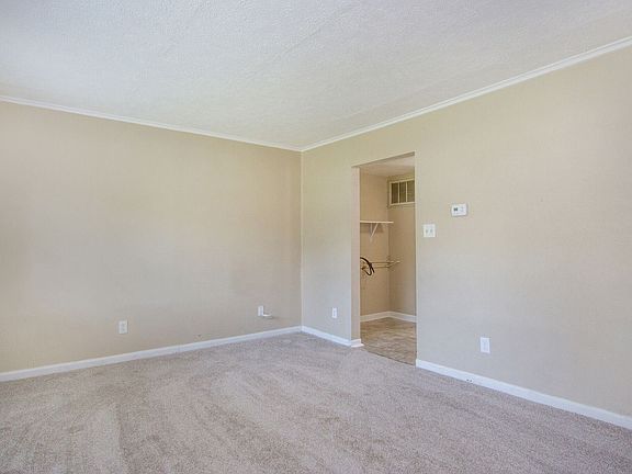 5th image of 52646 Marks St