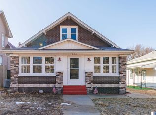 922 5th St, Fairbury, NE 68352