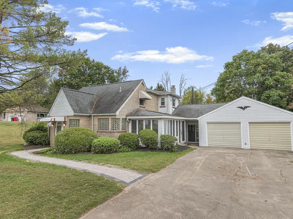 219 S Pleasant View Rd, Pottstown, PA 19464