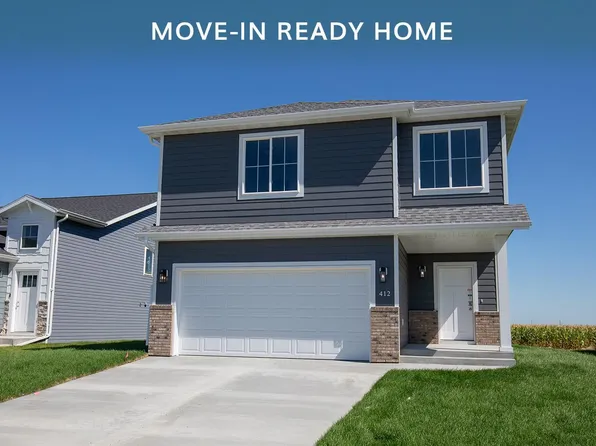 412 Lionheart Dr, Horace, ND 58047